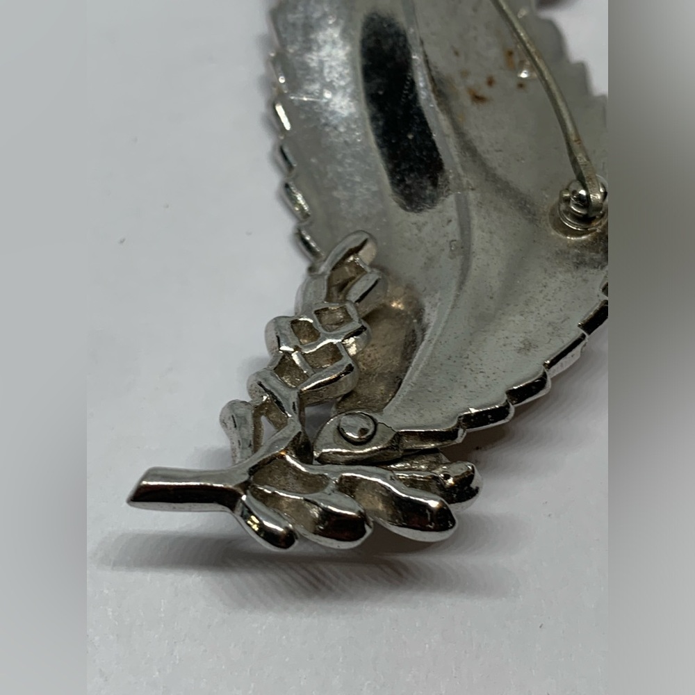 CROWN TRIFARI Brooch Pin Brushed Silver Tone Leaf Berries 3 1/2" Tall Vintage - Picture 5 of 7